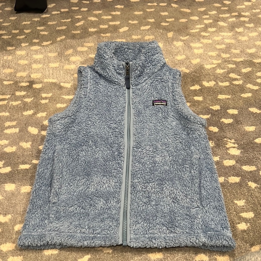Girls Patagonia vest, light blue, size medium, EUC